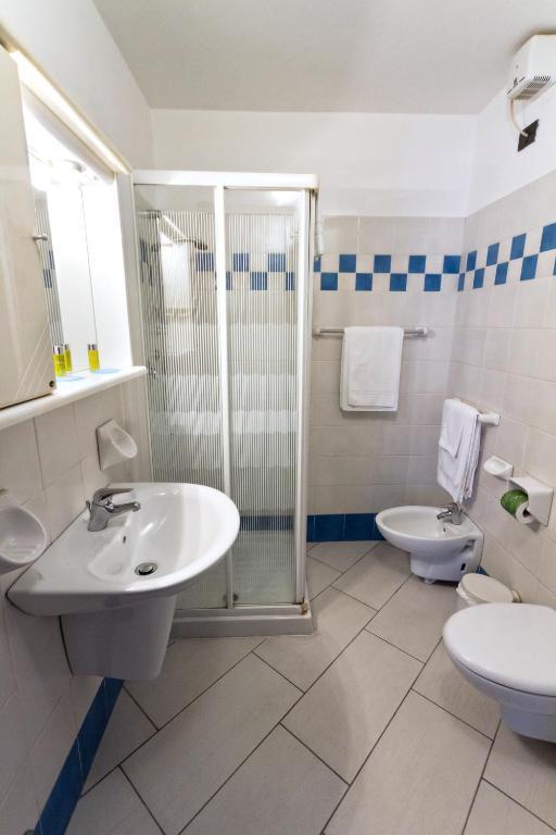 Residence Vivere Astra Trieste Ngoại thất bức ảnh